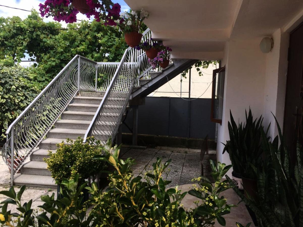 Guesthouse On Zheleznodorozhnaya 苏呼米 外观 照片